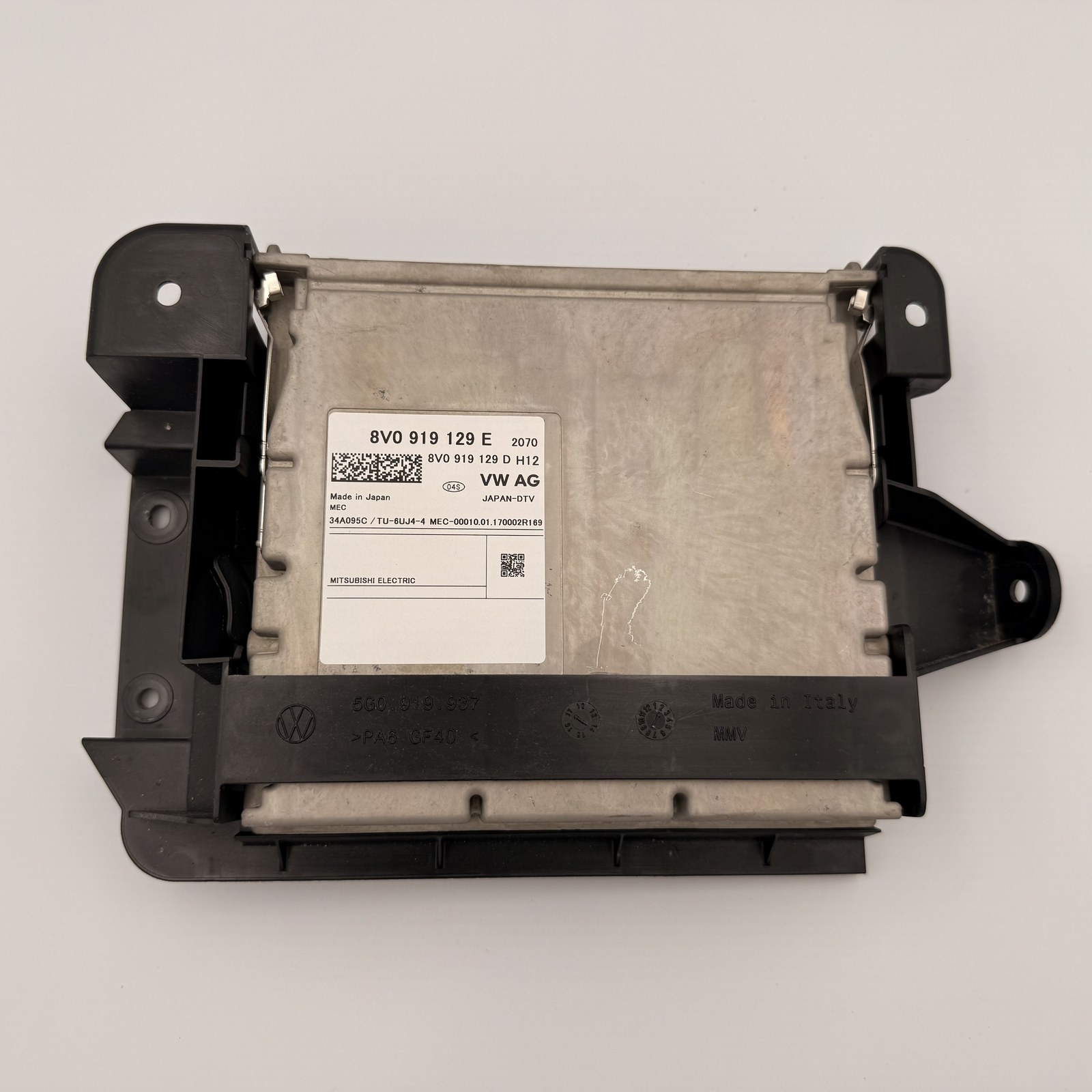 VW Audi TV Tuner Unit 8V0919129E