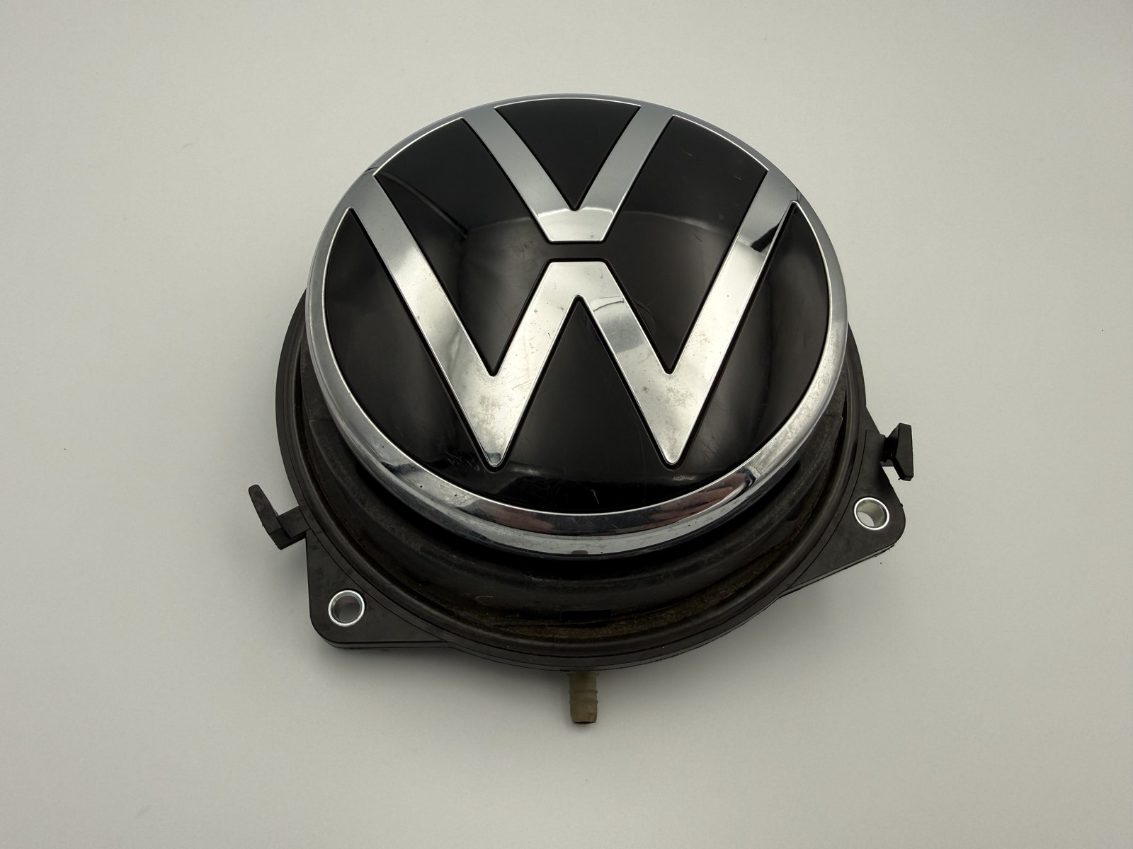 VW GOLF MK8 BOOT HANDLE BADGE FITS MODELS FROM 2020 TO 2026 5H6827469A
