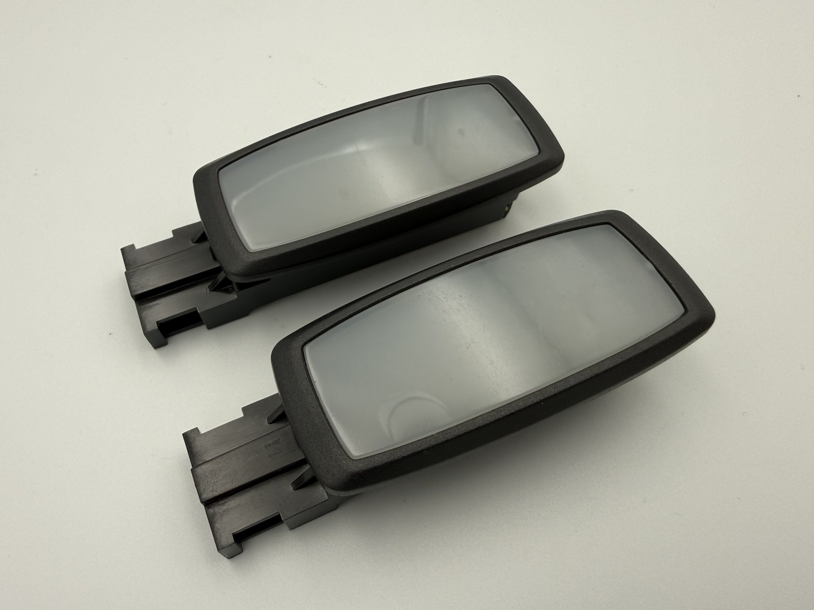 VW GOLF MK7 MK7.5 SEAT LEON CUPRA MK3 SUN VISOR ROOF LIGHT PAIR 5F0947109B 82V
